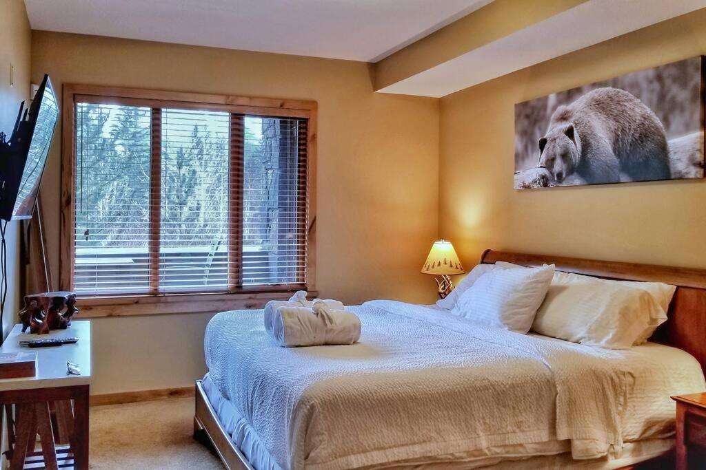 Luxurious Rundle Cliffs Lodge In Spring Creek Кенмор Екстер'єр фото