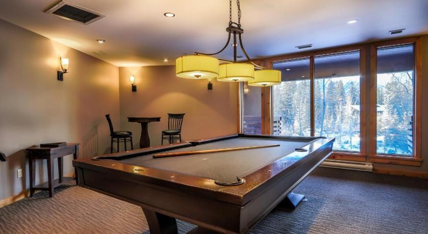 Luxurious Rundle Cliffs Lodge In Spring Creek Кенмор Екстер'єр фото